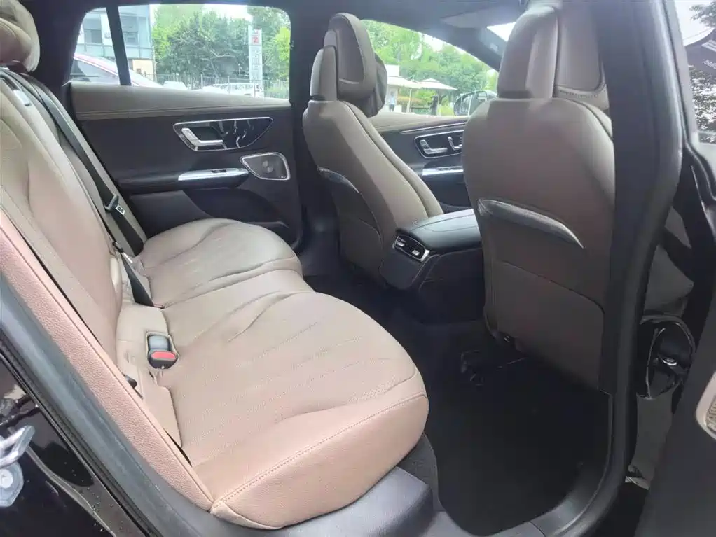 Mercedes-Benz EQE 2025 500 4MATIC Pioneer фото 19