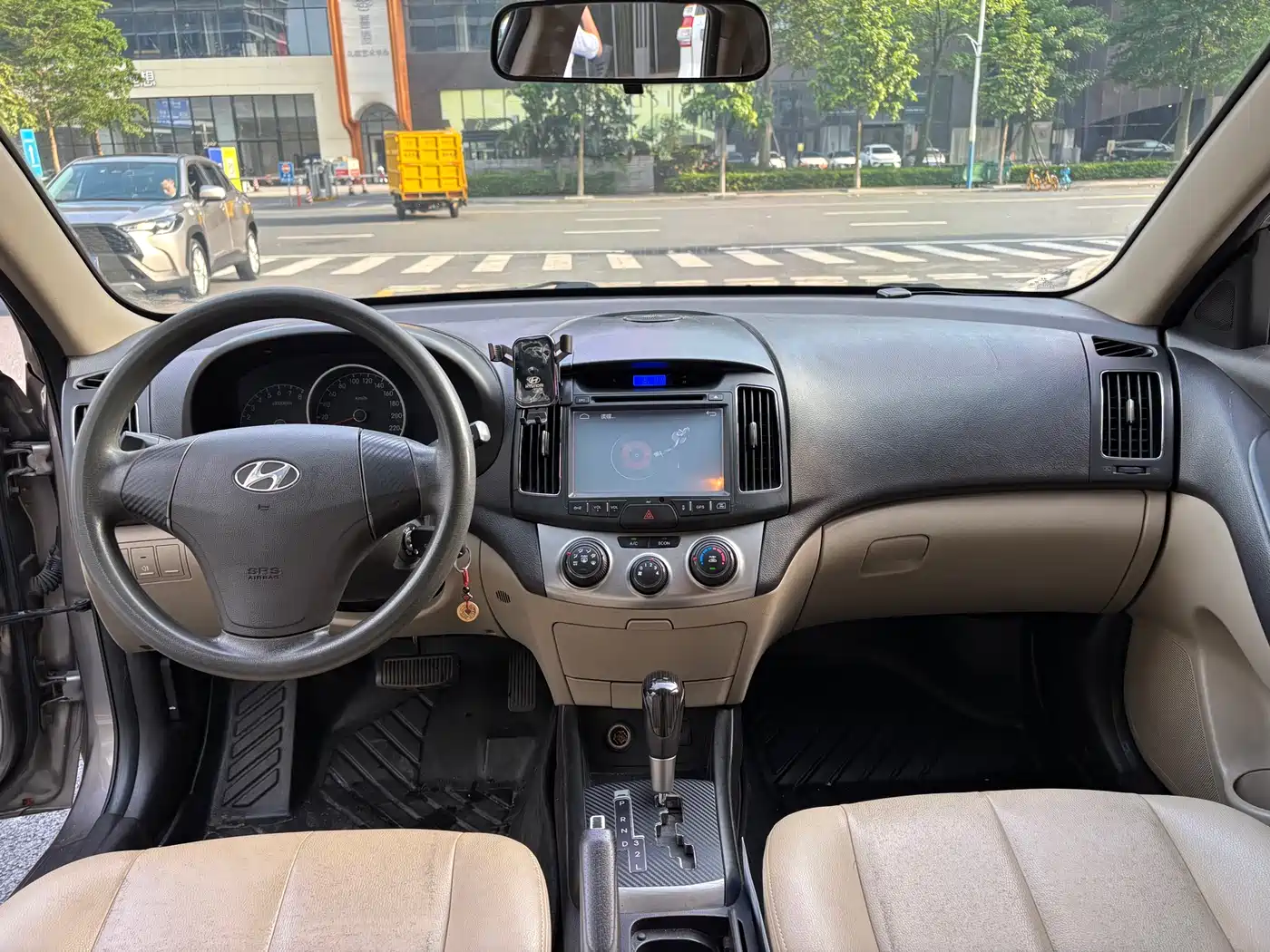 Hyundai Elantra 2011 1.6L Automatic Comfort фото 13