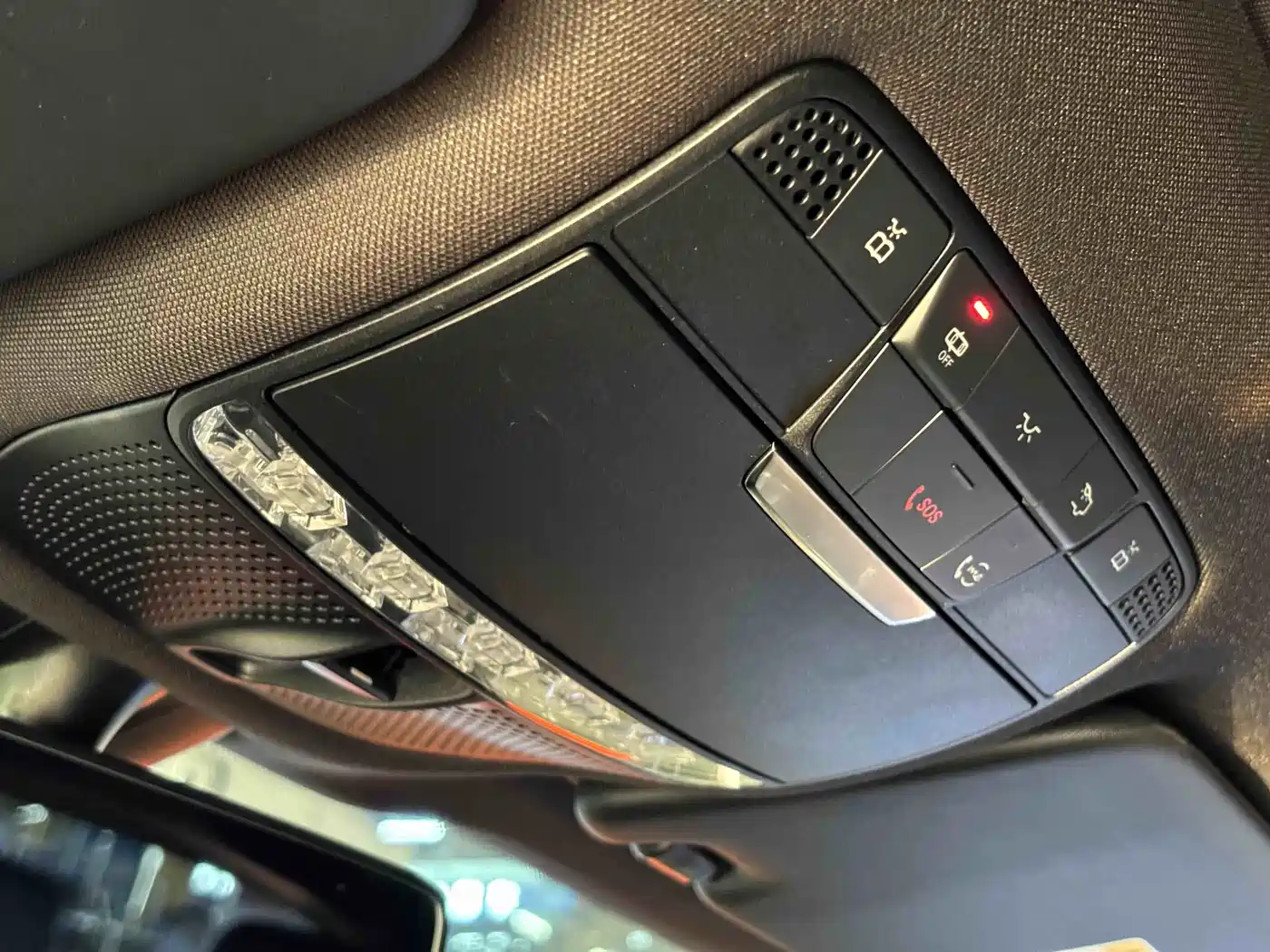 Mercedes-Benz GLC 2022 Facelift GLC 260 L 4MATIC Luxury Model фото 15