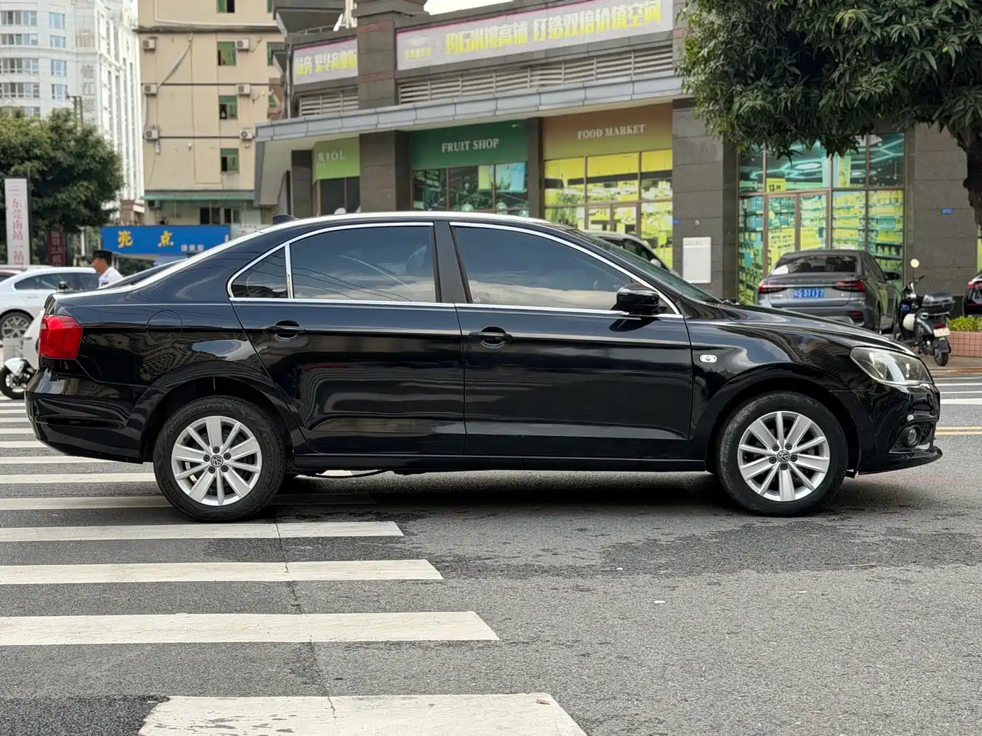 Volkswagen Jetta 2015 1.6L Auto Comfort фото 12