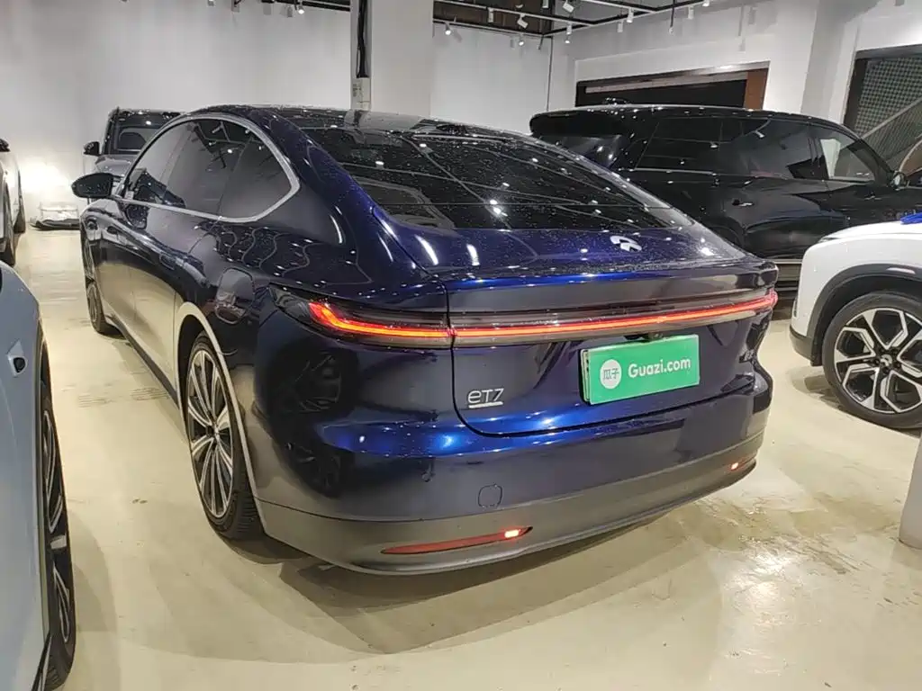 2025 NIO ET7