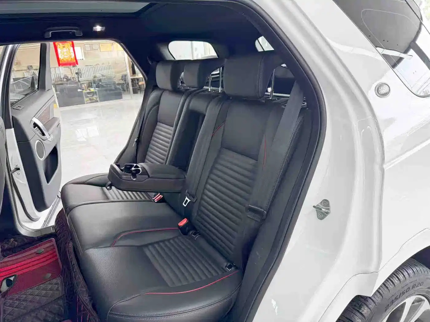 Land Rover Discovery Sport 2021 249PS R-Dynamic S Performance Edition фото 15