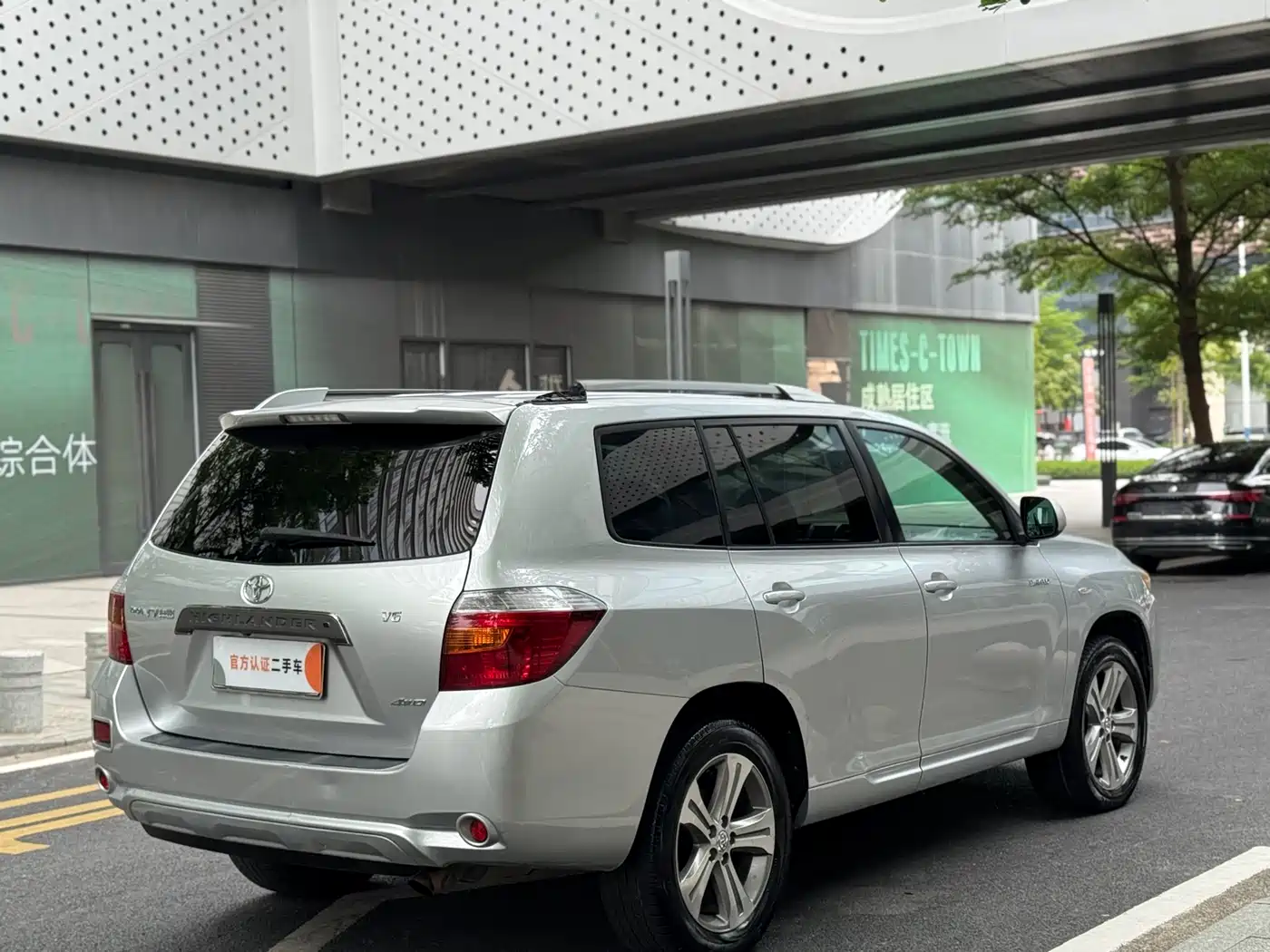 Toyota Highlander 2009 3.5L 4WD 7-seater Luxury Edition фото 3