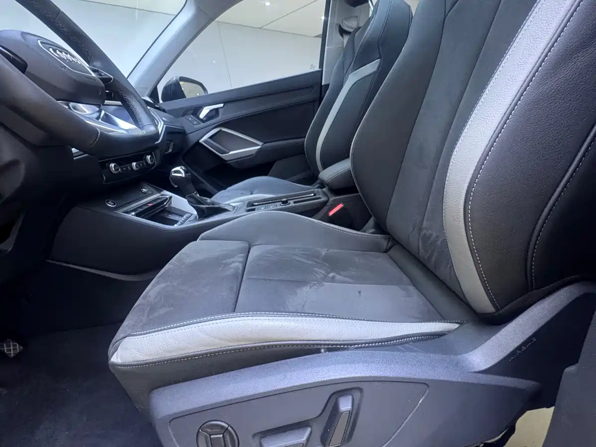 Audi Q3 2023 35 TFSI Fashion Dynamic (1.4T) фото 16