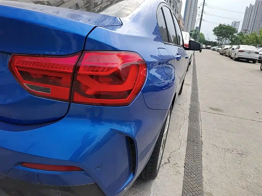 BMW 1 Series 2020 Model 120i M Sport Package фото 8