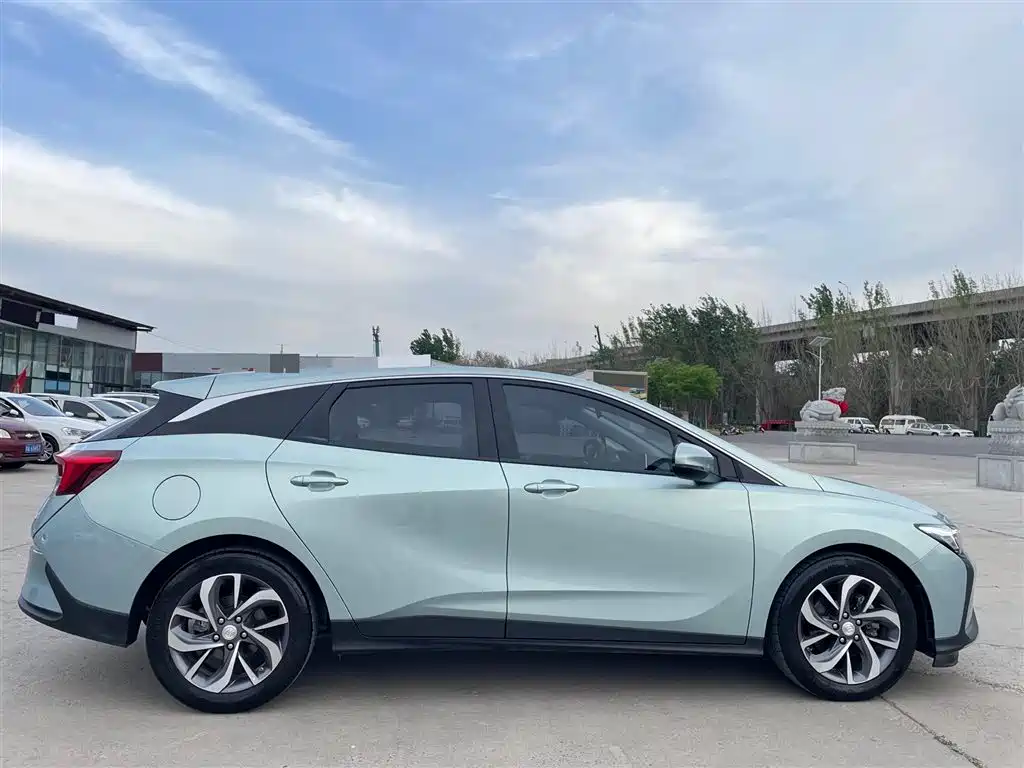 BUICK SLIGHTLY BLUE 6