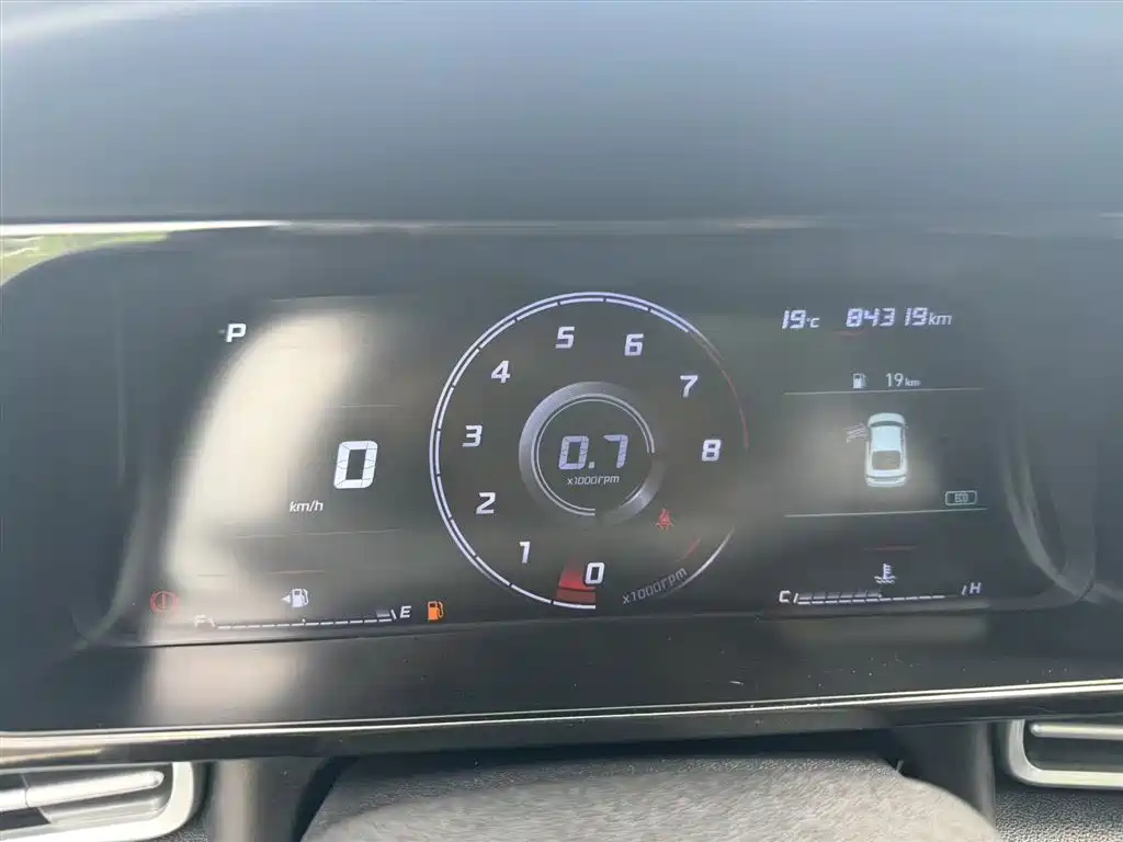 Hyundai Elantra 2022 1.5L CVT GLX Elite Edition фото 14