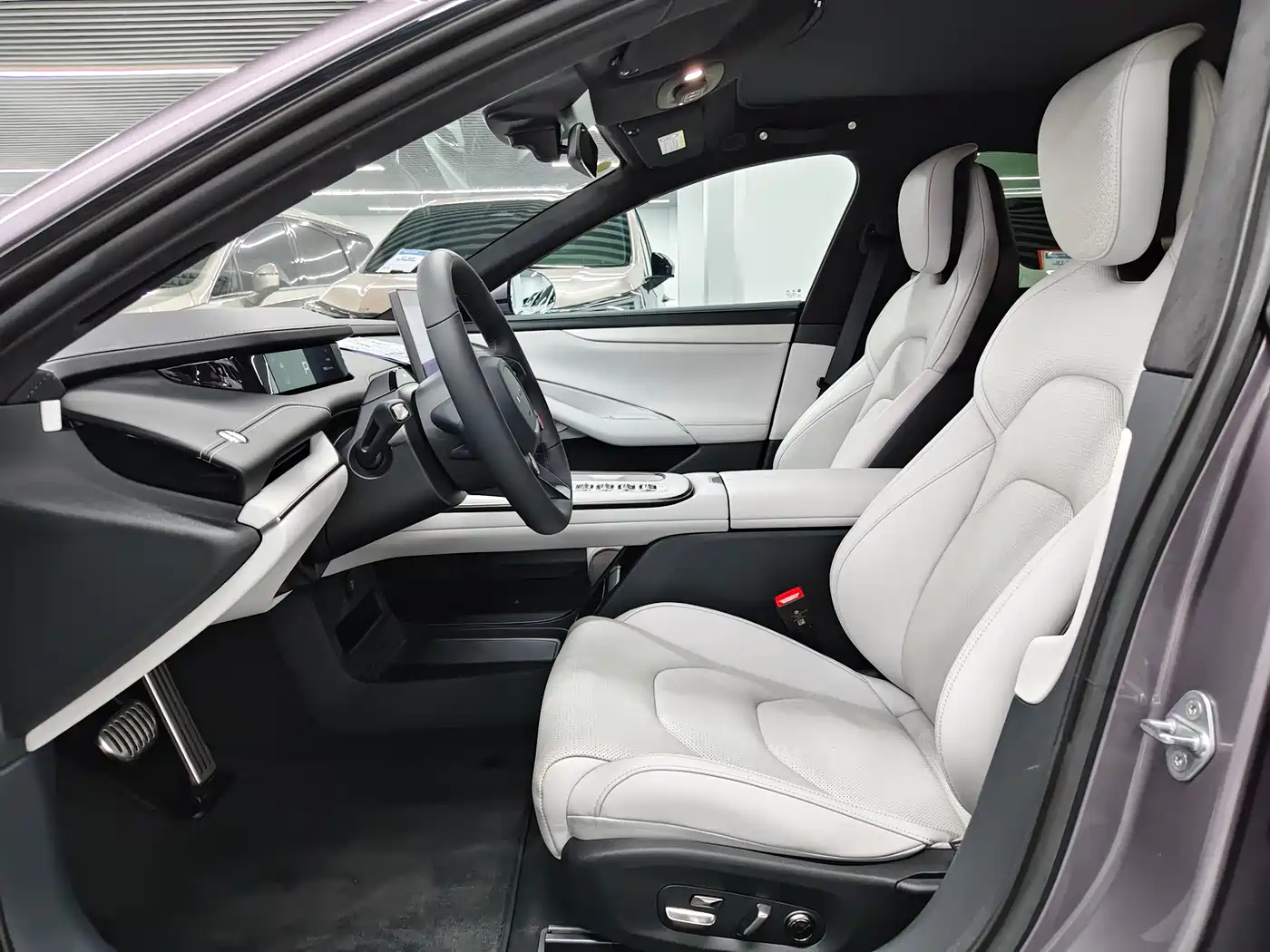 Xiaomi Auto Xiaomi SU7 2024 AWD Extended Range Advanced Smart Driving Max Edition фото 4