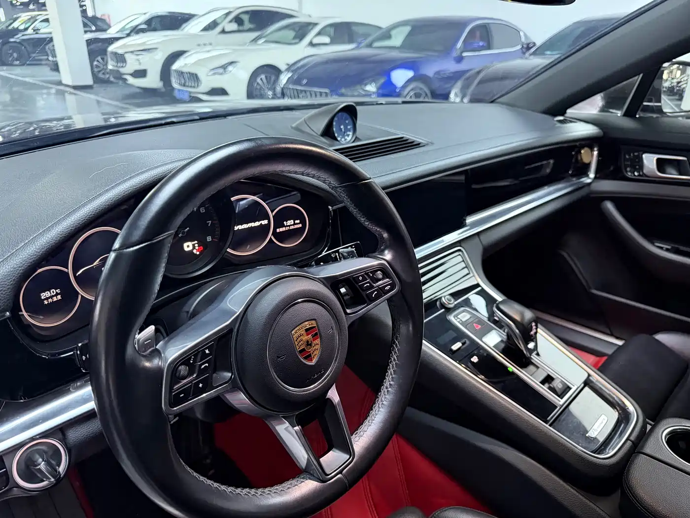 Porsche Panamera 2017 Panamera 3.0T фото 6