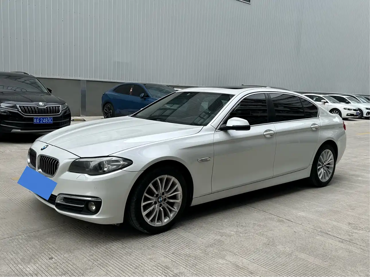 BMW 5 Series 2017 520Li Classic Edition