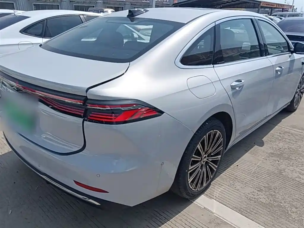 Geely Galaxy Galaxy A7 2025 EM-i фото 7