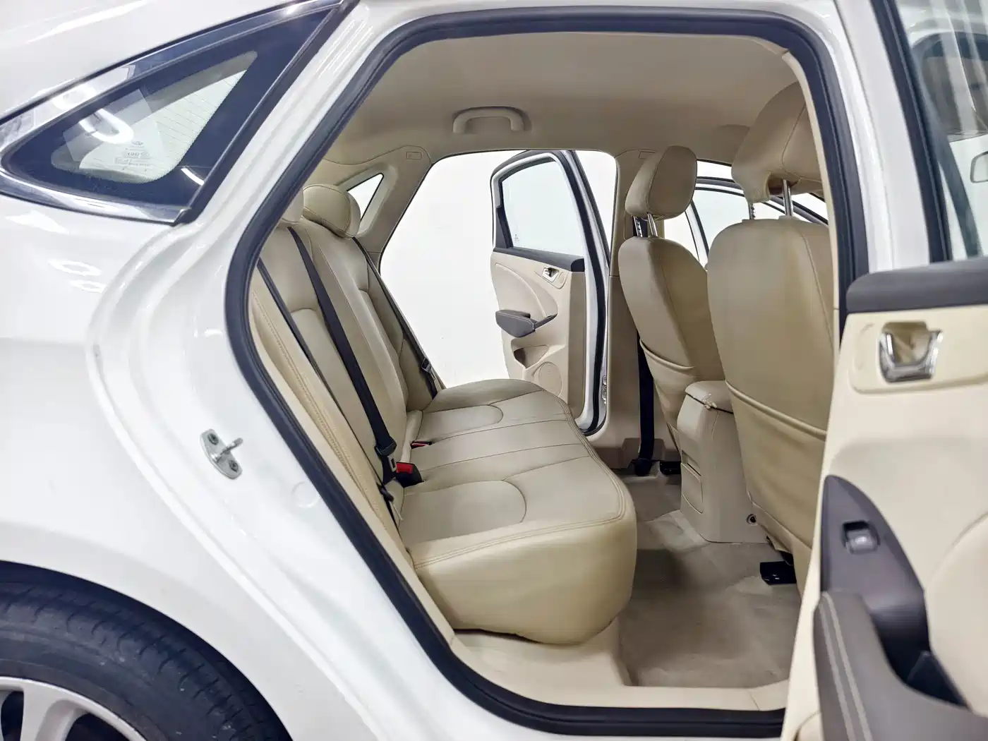 Chery Arrizo 7 2016 2015 1.5T Manual Zhiling Edition