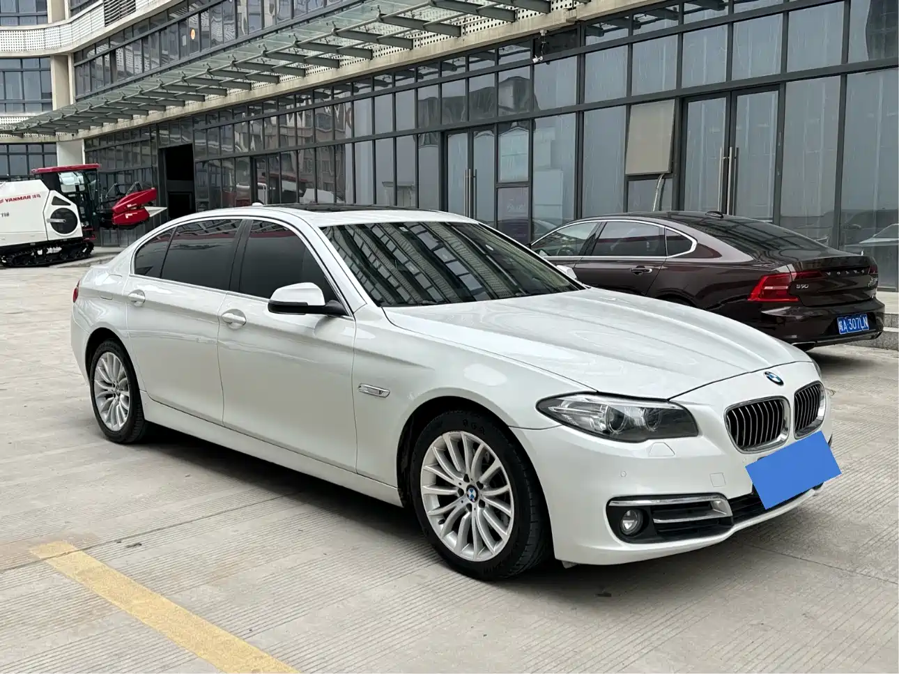 BMW 5 Series 2017 520Li Classic Edition фото 3