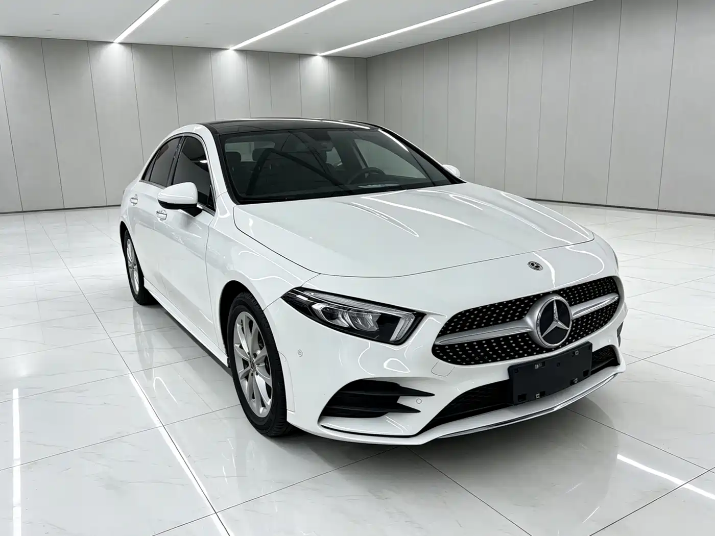 Mercedes-Benz A-Class 2020 Facelift A 200 L Sport Sedan Fashion фото 6