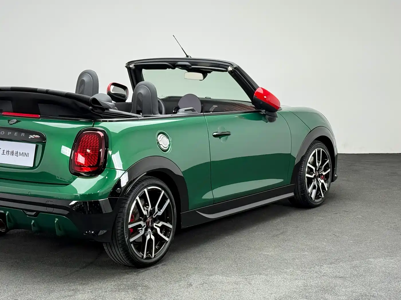 MINI JCW 2026 2025 JOHN COOPER WORKS CABRIO