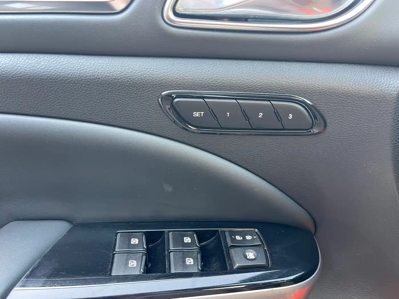 GAC Trumpchi Trumpchi GS8 2020 Model 390T FWD Luxury Smart Connect (7-seater) фото 15