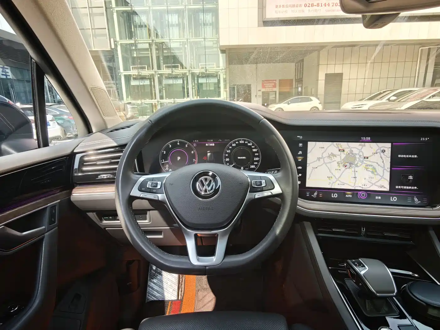Volkswagen Touareg 2019 2.0TSI Sharp Wing Edition China VI фото 18