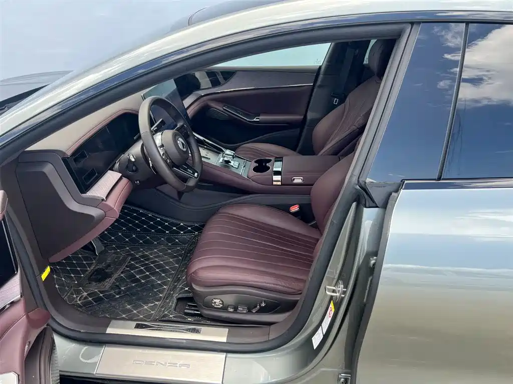 Denza Z9GT 2024 1100 AWD Ultra Edition фото 7