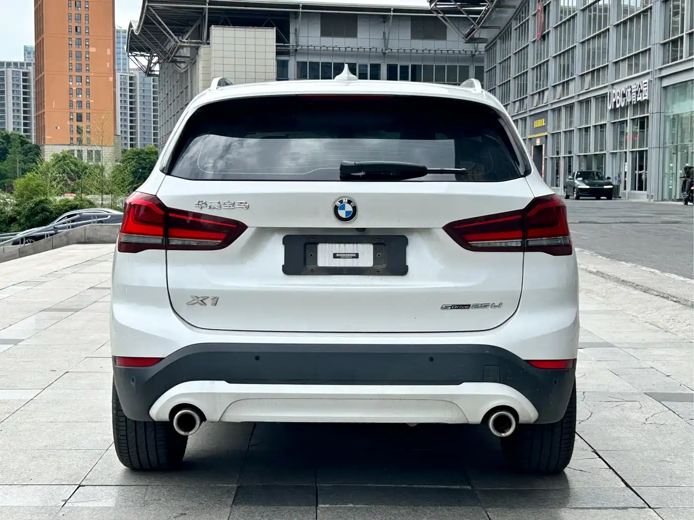 BMW X1 2022 sDrive25Li Leading фото 5