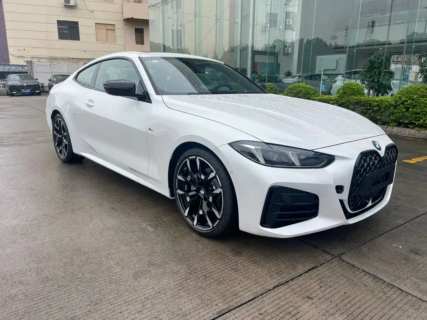BMW 4 Series 2024 430i M Sport Shadow Edition фото 5