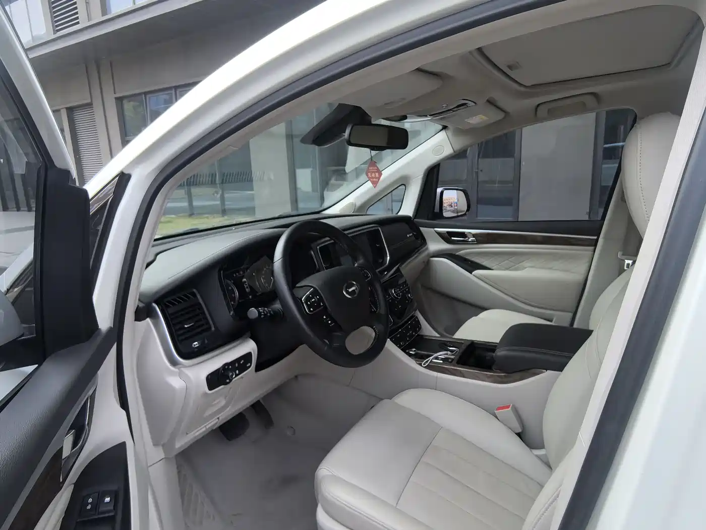 GAC Trumpchi Trumpchi M8 2018 320T Premium Edition фото 13