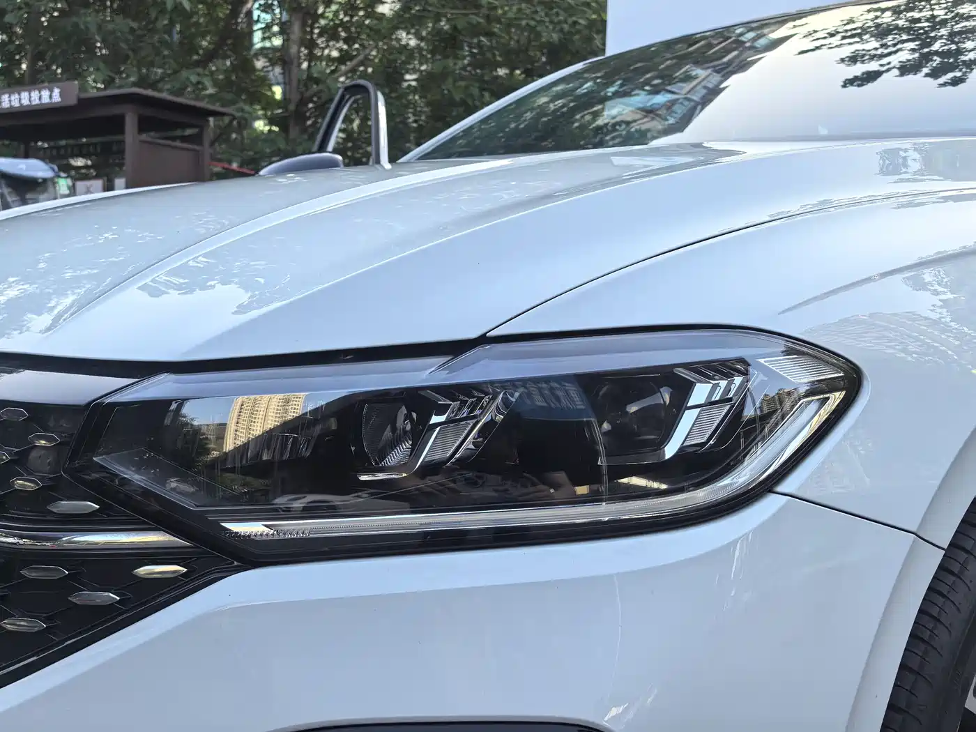 Volkswagen Lavida 2024 Model 300TSI DSG Starlight Full Comfort Edition фото 7