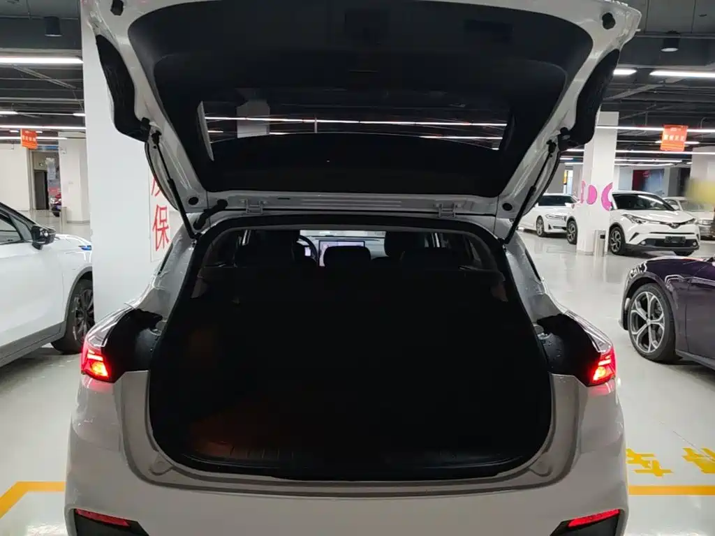Geely Geometry M6 2023 2022 450 New Enjoyment