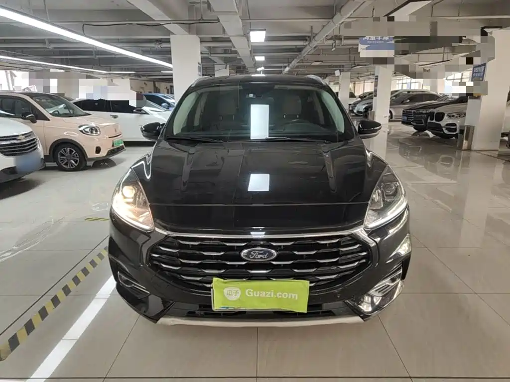 Фото 3 - Ford Escape