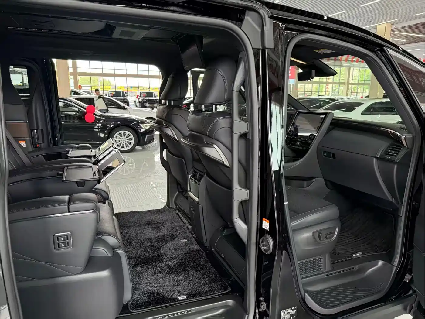 2026 Toyota Vellfire