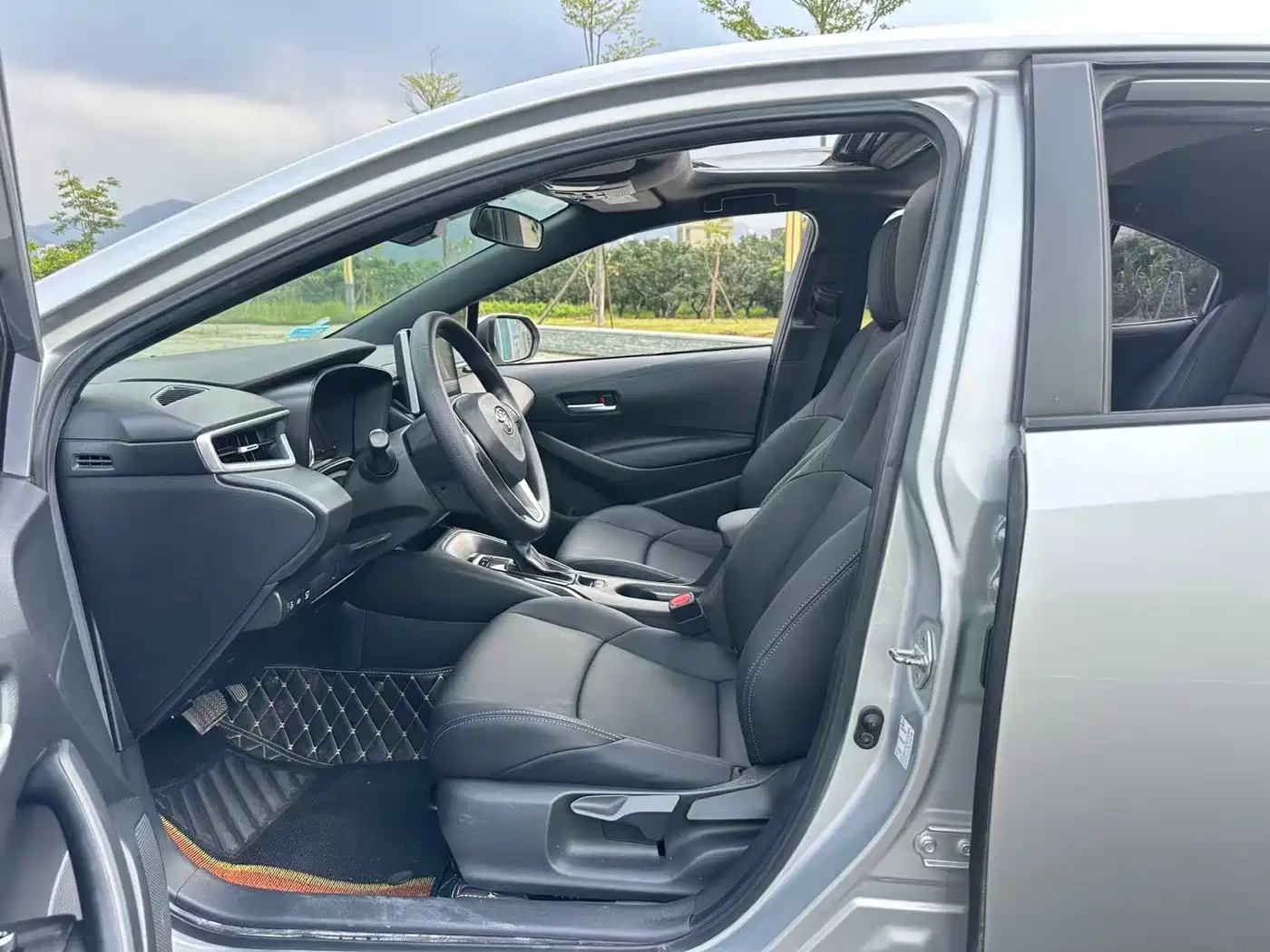 Toyota Levin 2021 185T CVT Luxury Edition фото 22