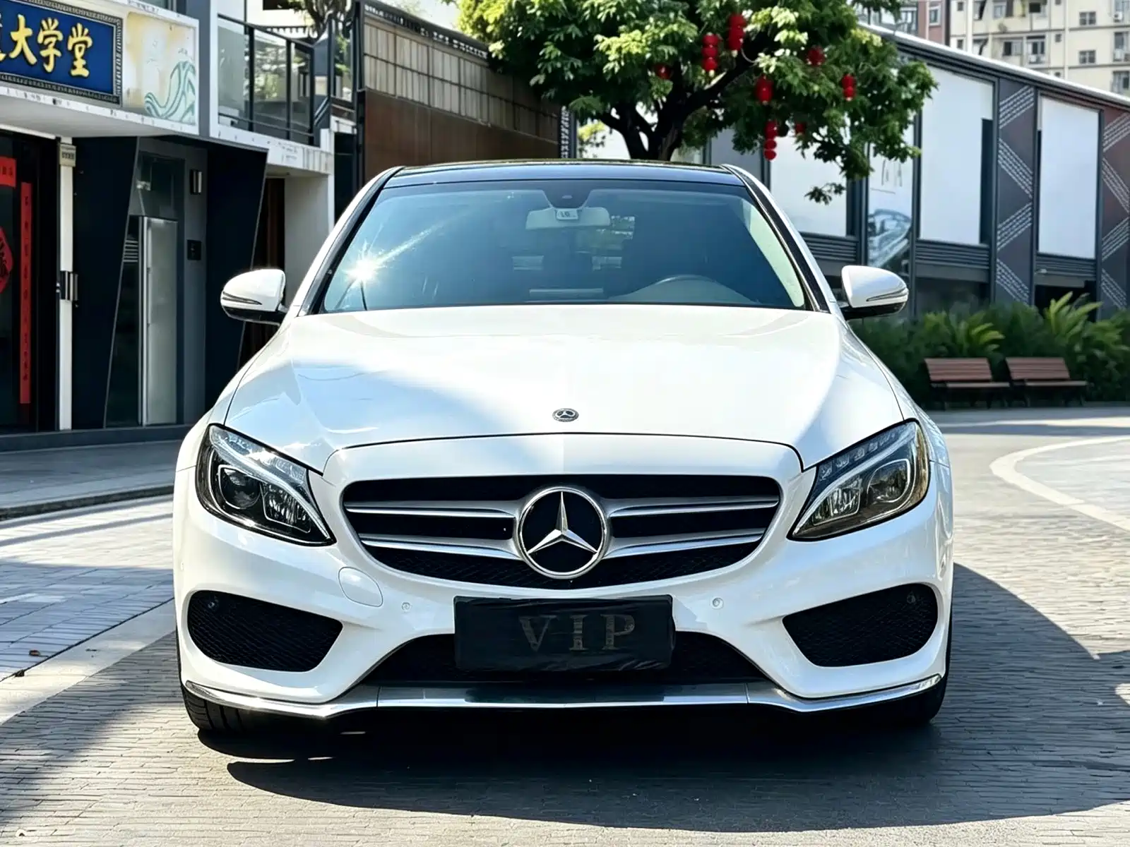 صورة 2 - Mercedes-Benz C-Class