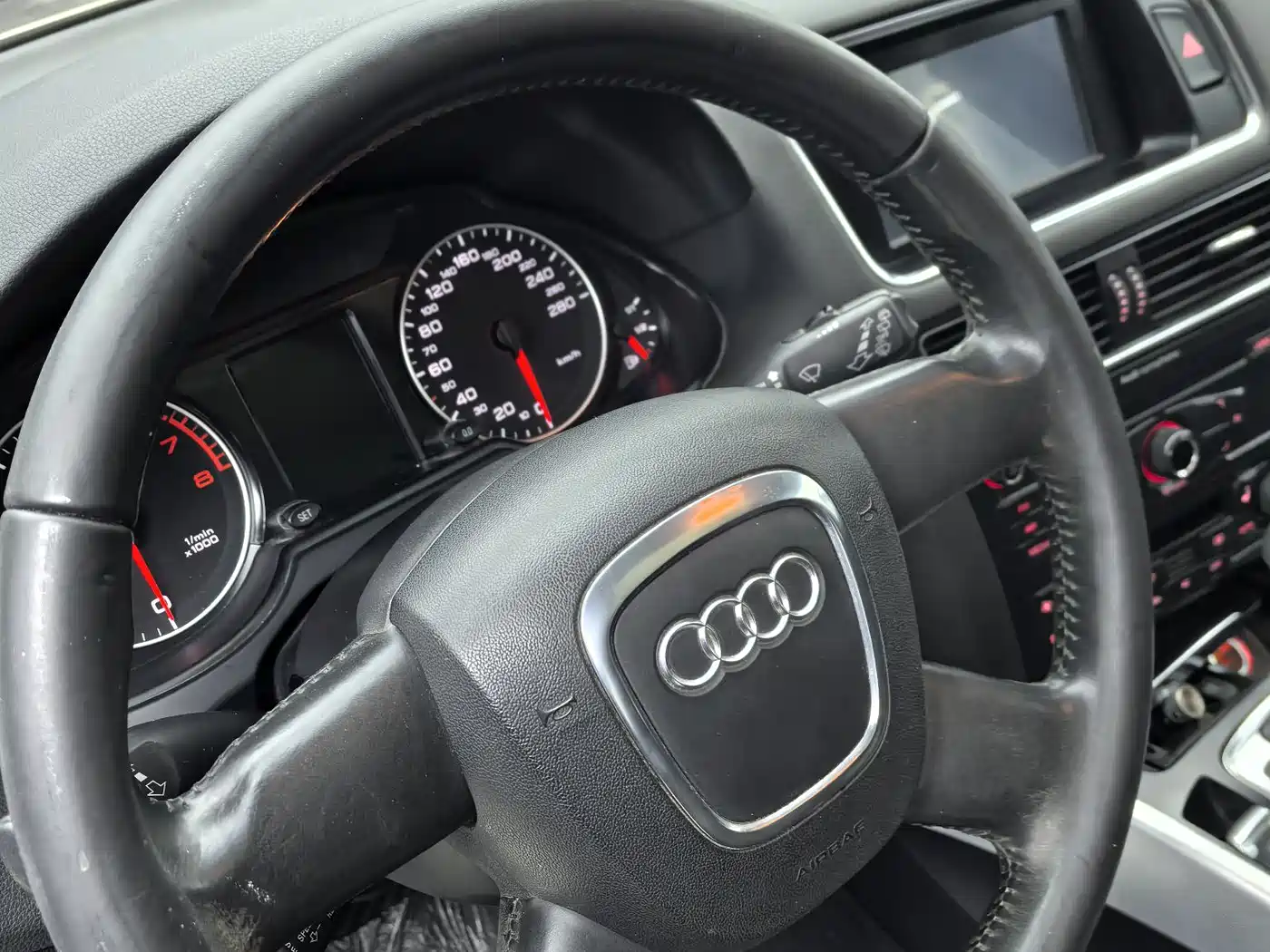 Audi Q5 2011 2.0TFSI Technology фото 7