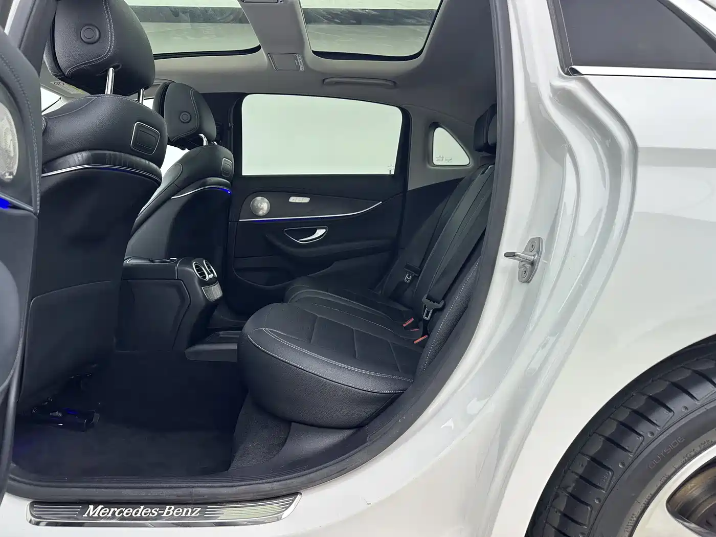 Mercedes-Benz E-Class 2016 E 200 L Sport Type фото 9