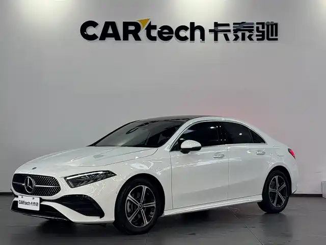 MERCEDES-BENZ CLASS A 2024