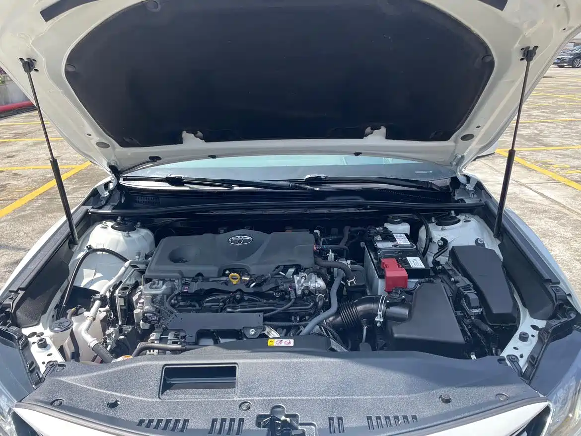 Toyota Camry 2023 2.5G Luxury Edition фото 25