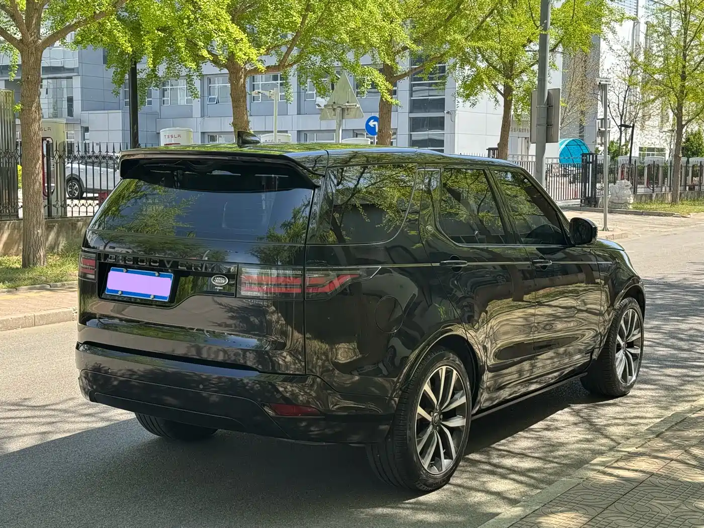 Land Rover Discovery 2021 360PS R-Dynamic SE фото 3