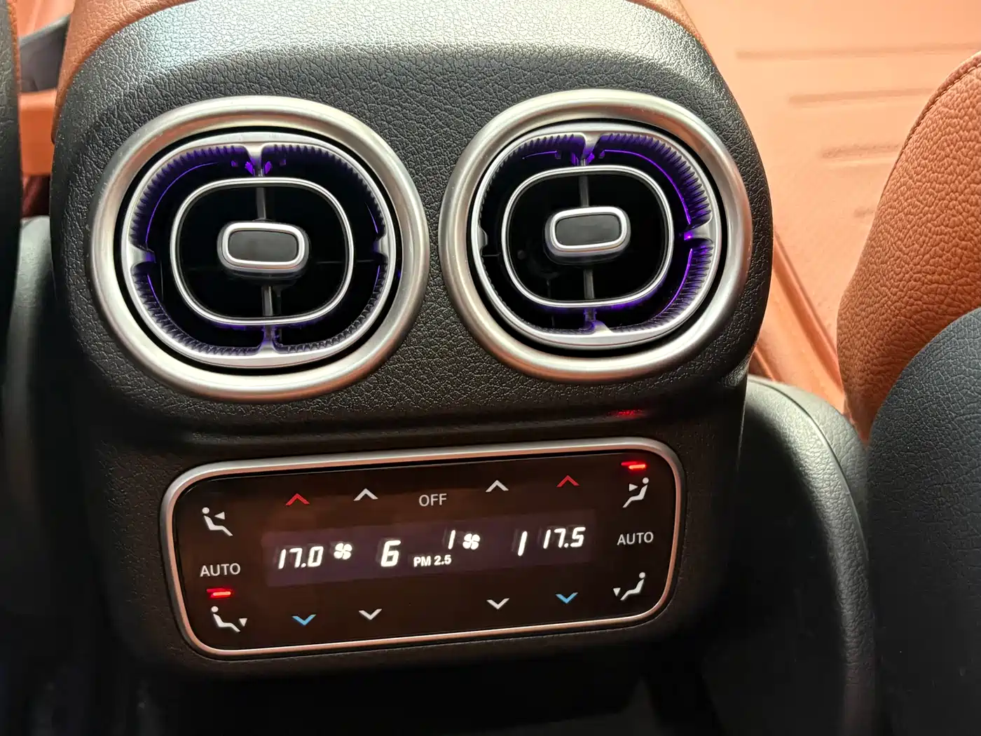Mercedes-Benz GLC 2024 GLC 300 L 4MATIC Dynamic 5-seater фото 17