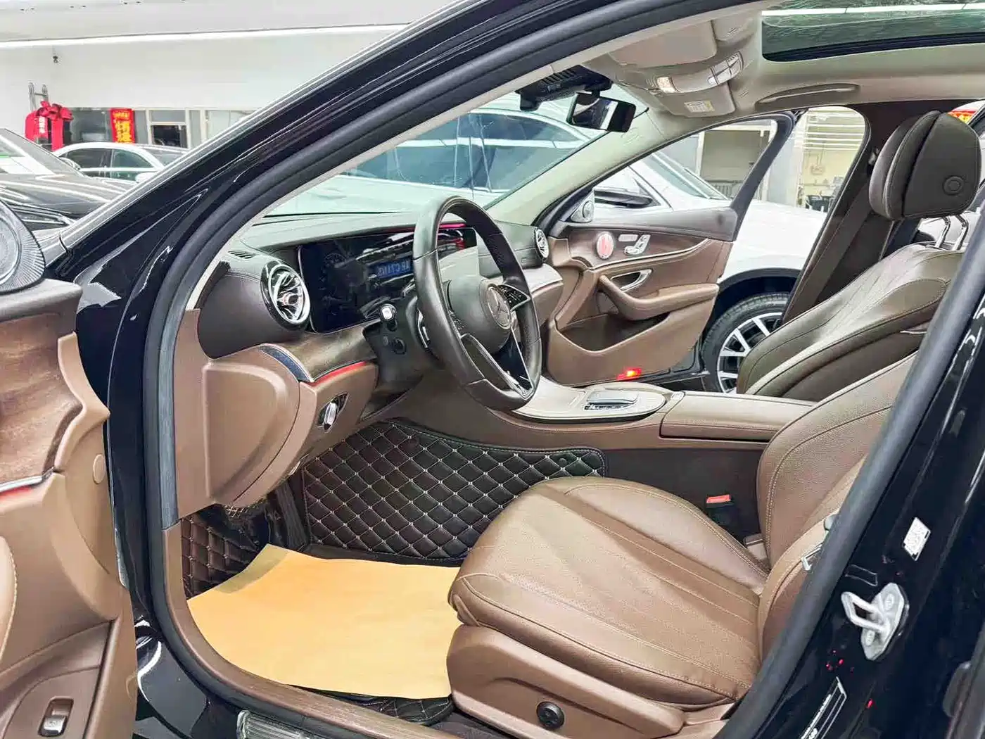 Mercedes-Benz E-Class 2023 E 300 L Luxury фото 7