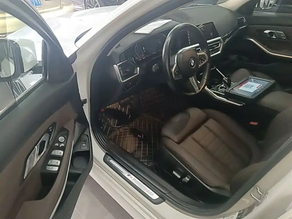 BMW 3 Series 2021 Facelift 325Li M Sport Package фото 16
