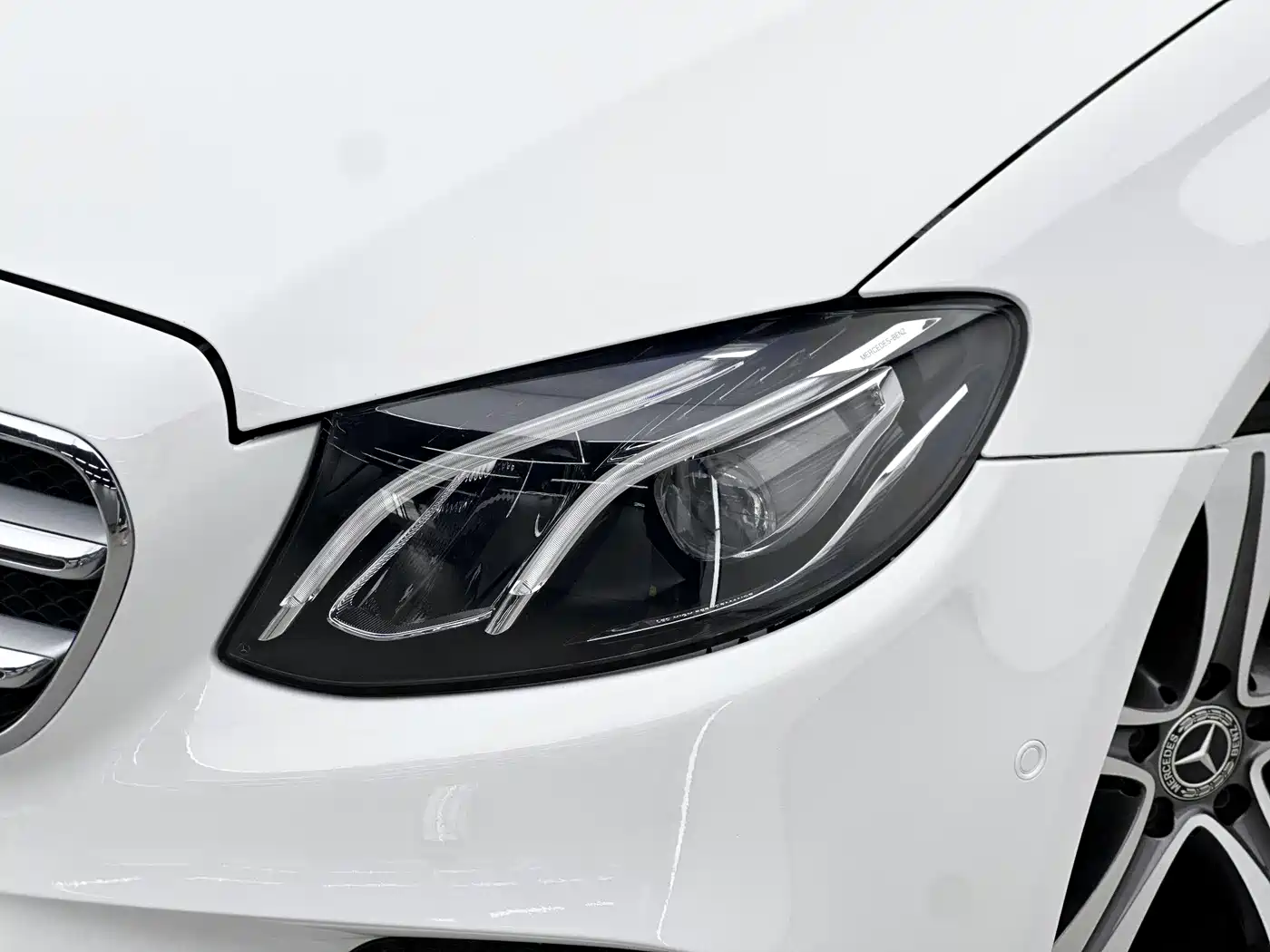 Mercedes-Benz E-Class 2016 E 200 L Sport Type фото 15
