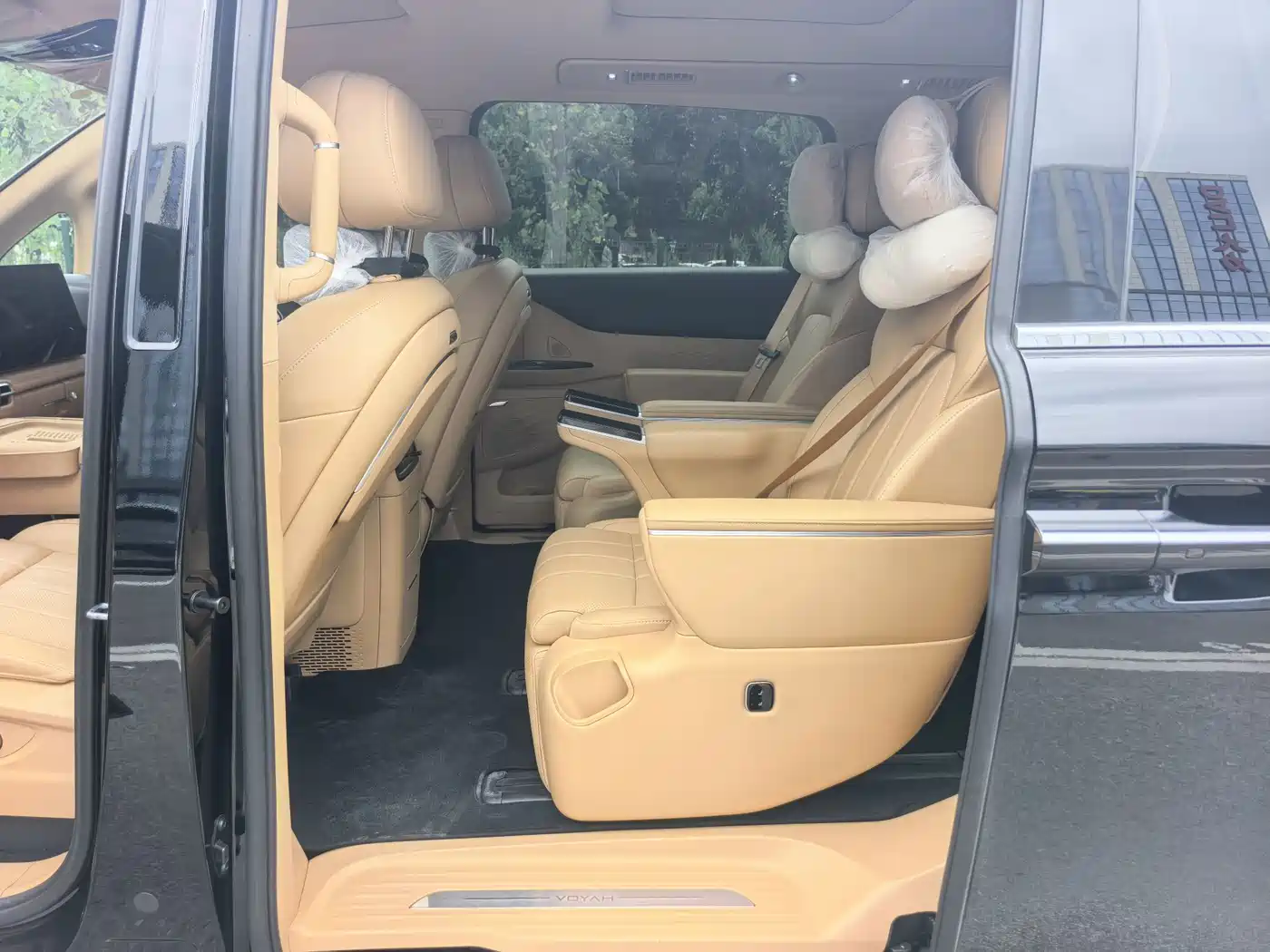 Voyah Auto Voyah Dreamer 2026 2025 PHEV AWD Excellent Kunpeng Edition