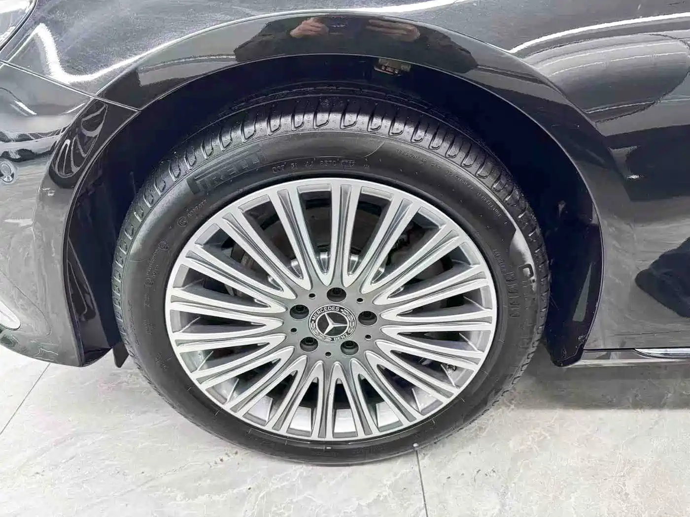 Mercedes-Benz E-Class 2023 E 300 L Luxury фото 24
