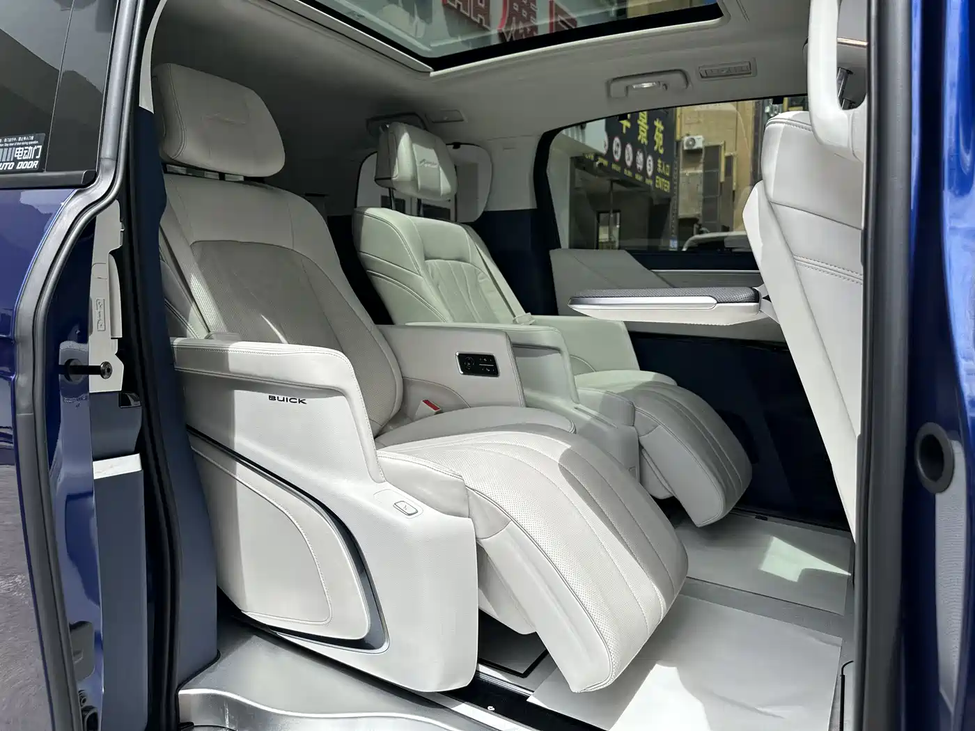 Buick GL8 New Energy 2024 Landglory Luxury Edition 7-Seater фото 24