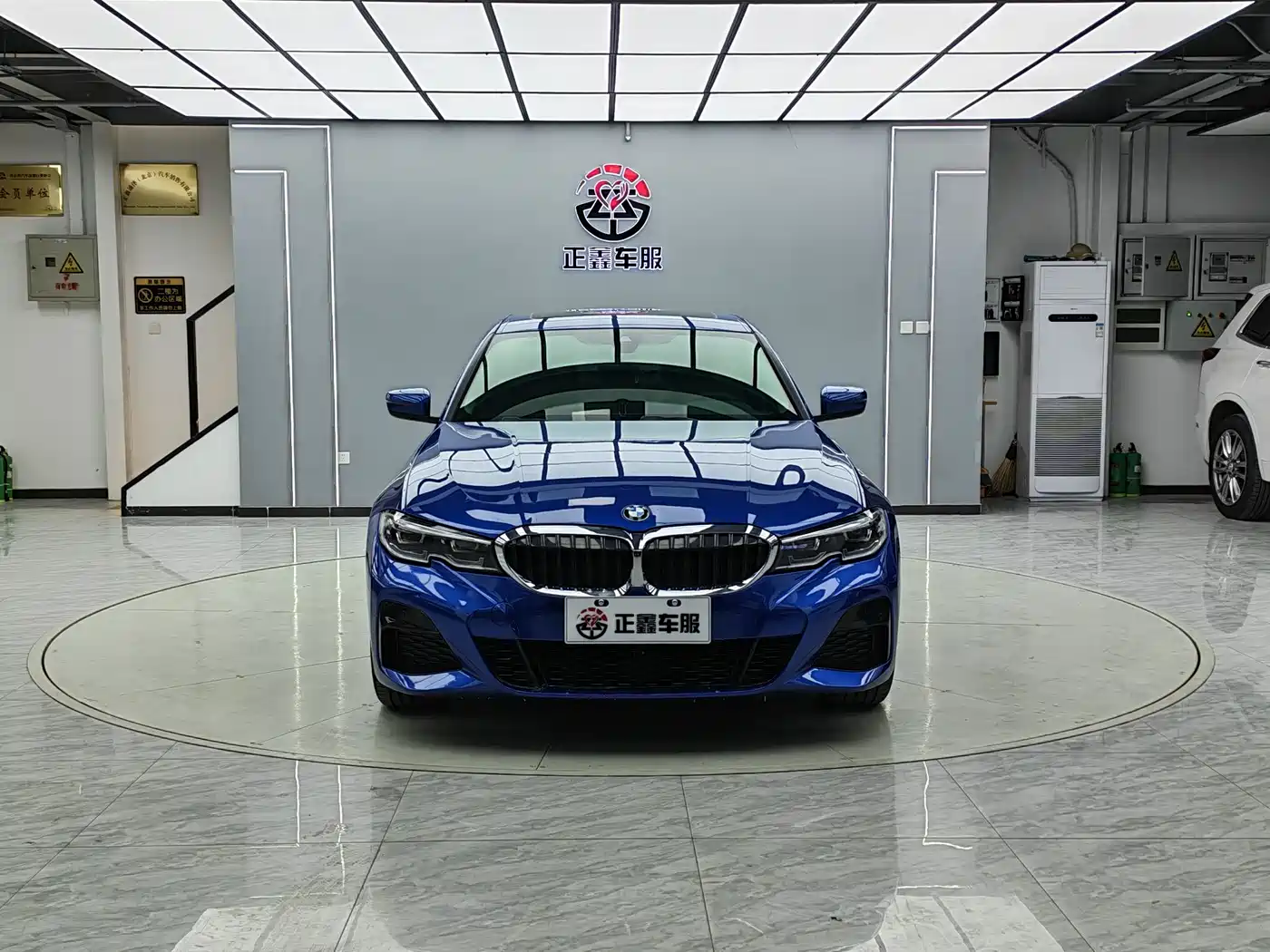 BMW 3 Series 2020 325Li xDrive M Sport Package фото 2