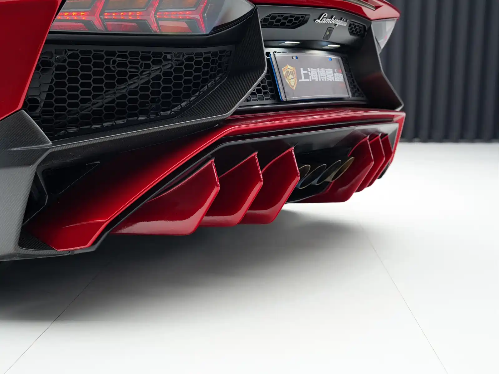 Фото 16 - Lamborghini Aventador