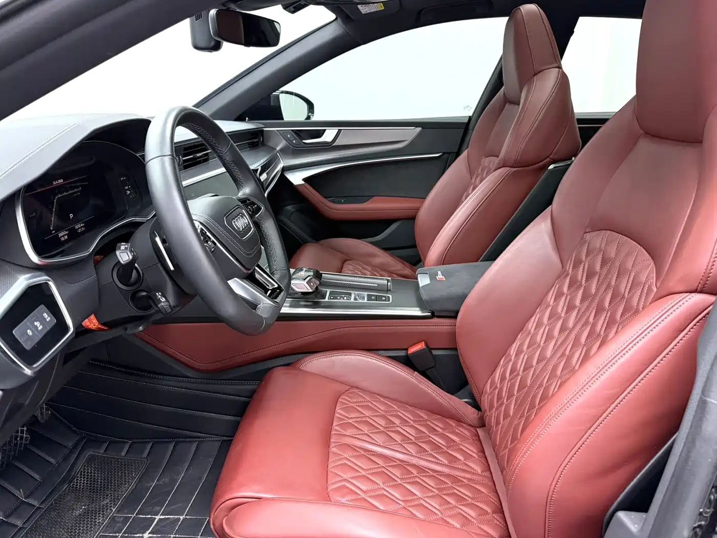 Audi A7L 2024 45 TFSI quattro S-line Black Warrior Edition фото 3