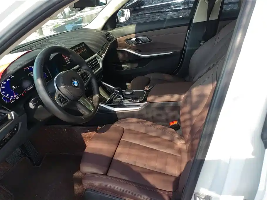 BMW 3 Series 2020 320Li M Sport Package фото 9