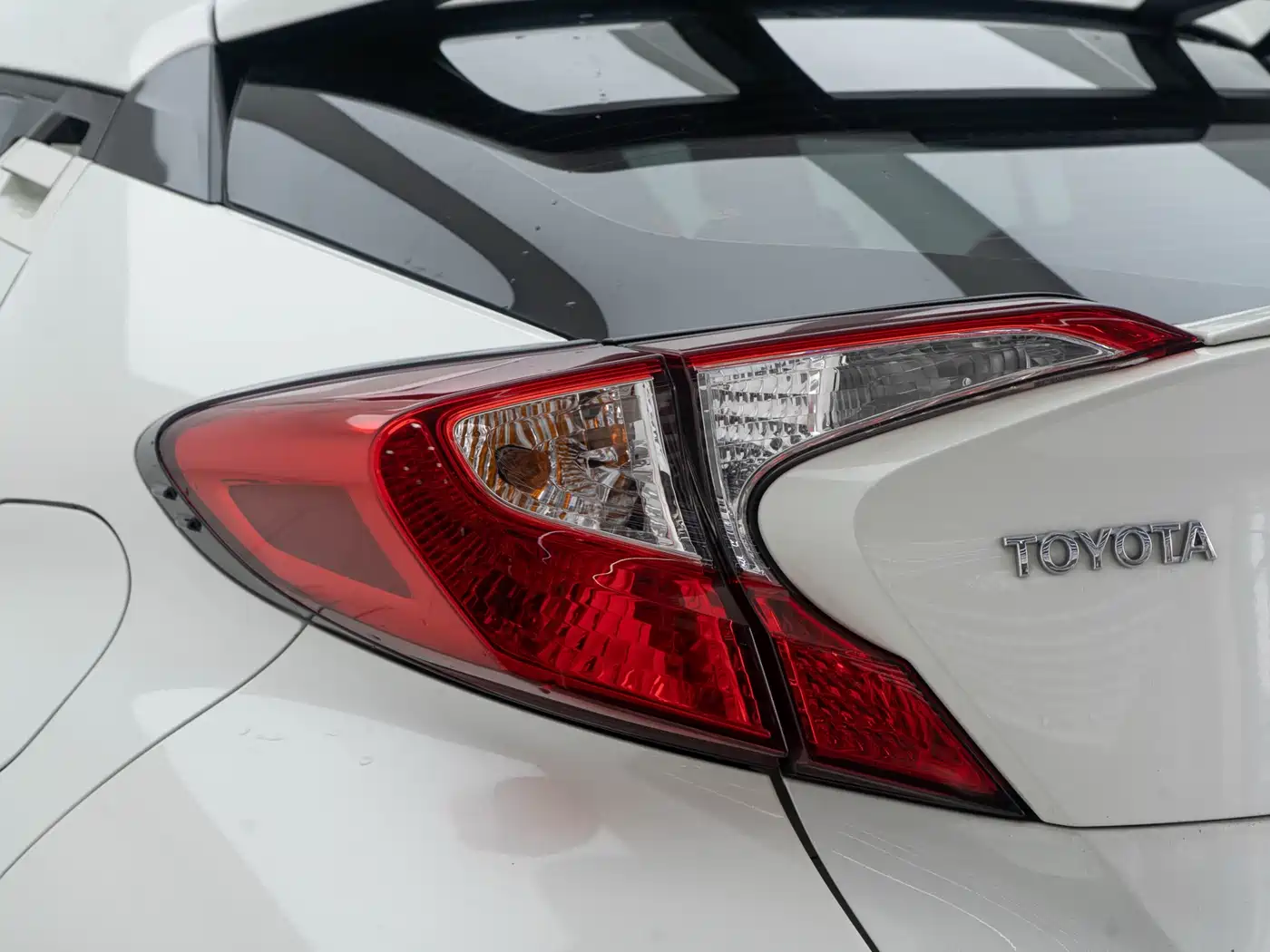 Toyota IZOA 2020 2.0L Yi Xiang Edition фото 20