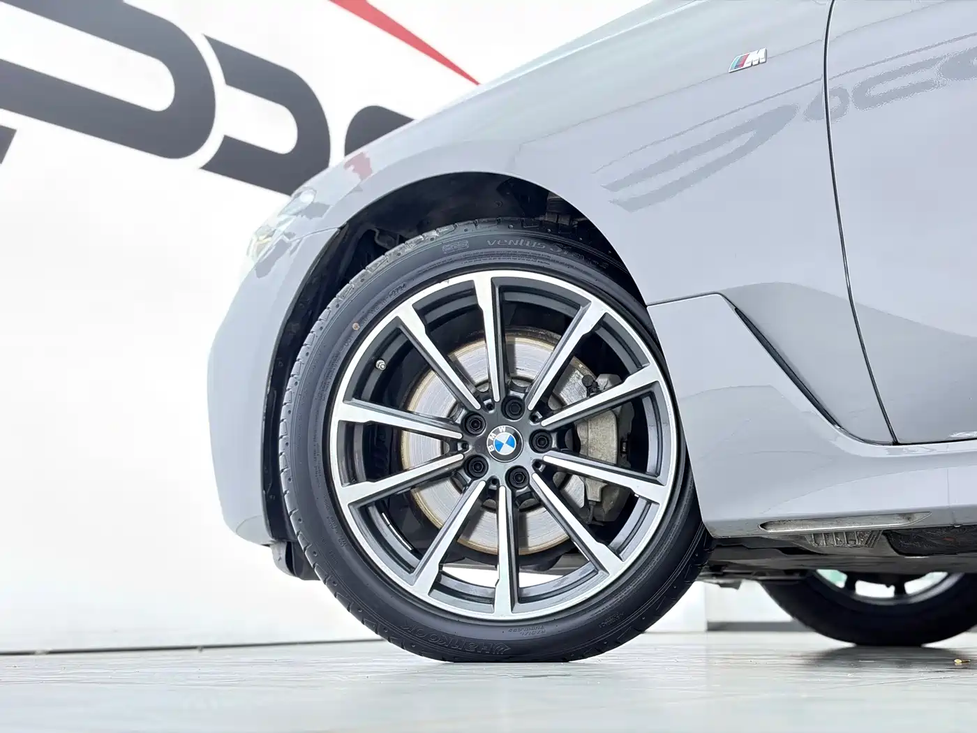 BMW 6 Series GT 2020 630i Luxury Design Package фото 25