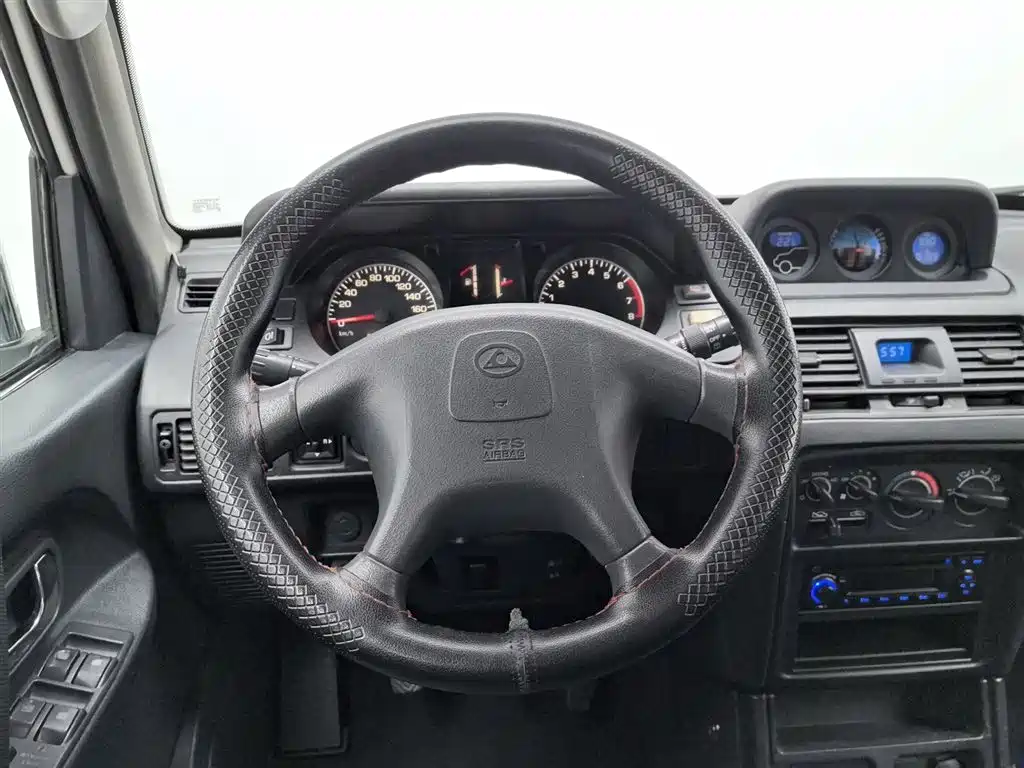 Leopaard Black King Kong 2013 2.2L Manual 4WD Standard Type фото 11